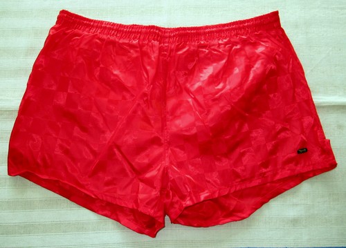 Rote sporthose glanzshorts - sporthose,